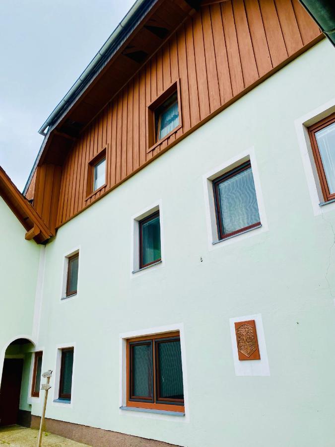 Gutshof Zum Wurzgarten Apartamento Hainbach Exterior foto